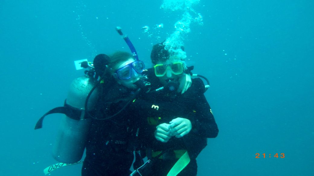 kids scuba diving